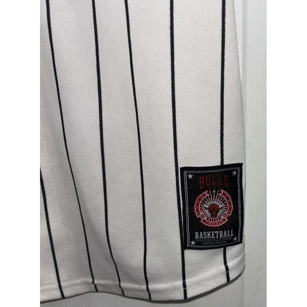 NBA‎ Chicago Bulls Baseball Jersey Youth L 14-16 Pinstripe Colorblock UNK Icer